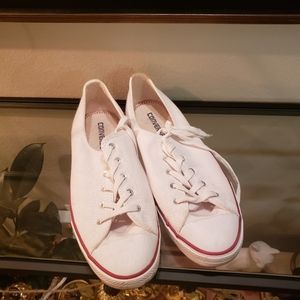 🚫sold🚫 Low profile Converse size 9.5